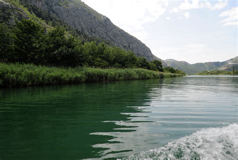 Der Fluss Cetina in Kroatien