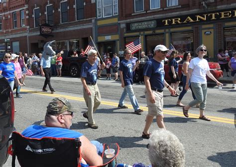 July 4 Parade Draws A Crowd Daily Bulldog