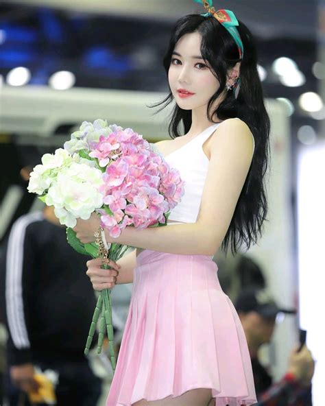 Han Ga Eun Tulle Skirt Fashion Asian Woman