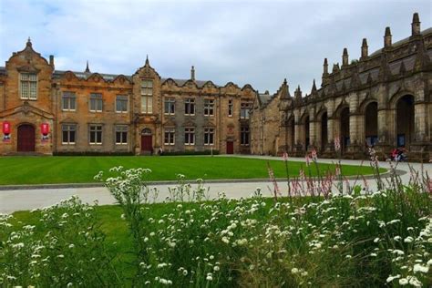 University Of St Andrews Soho Uk Education İngilterede Eğitim