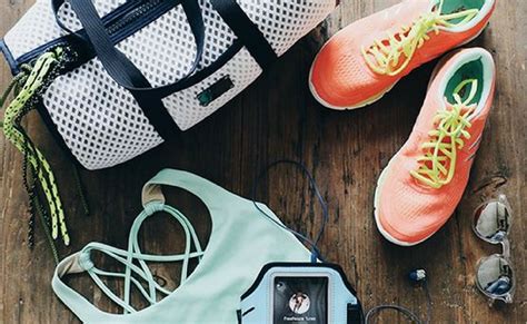 10 Things You Should Always Keep In Your Gym Bag Society19 Uk