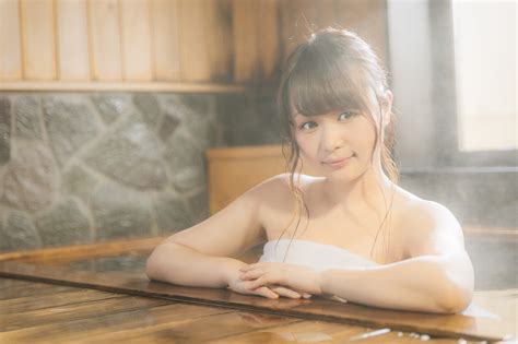 Japanese Bikini Model Bursts Fans Nude Hot Spring Video Fantasy Bubble Soranews Japan News