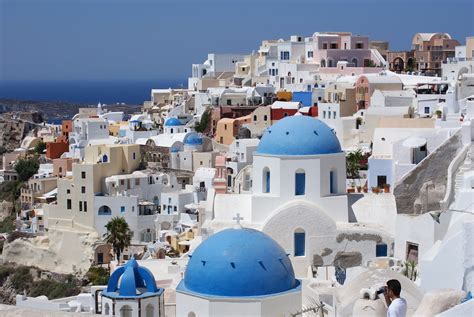 Which Of The Cyclades Islands In Greece Should You Visit