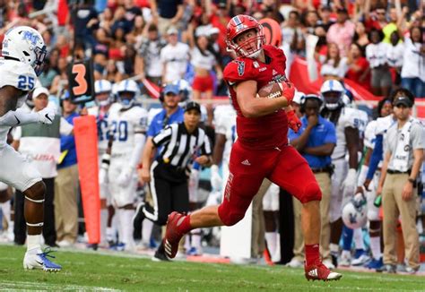 Fau Football Tight End Harrison Bryant Named Mackey Award Winner