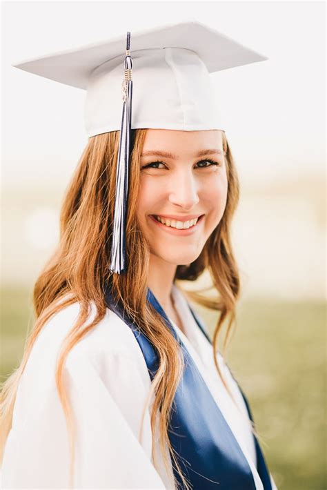 Graduationcap And Gown Ideas For Cap And Gown Pictures Graduation