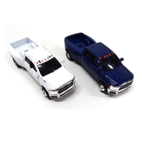 New Ertl 164 Ram 3500 Die Cast Dually Pickup 1 White And 1 Blue No