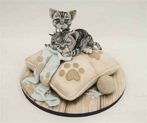 Cat themed cakes are very popular among pet lovers and children. Kitty Cat Cakes for Cat Lovers - Cake Geek Magazine