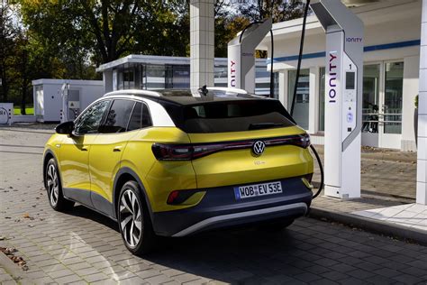 Vw werk hannover produktion und wartungsarbeiten im werksurlaub from stadtreporter.de. 2021 VW ID.4 1st Edition Electric SUV Launched In The UK ...