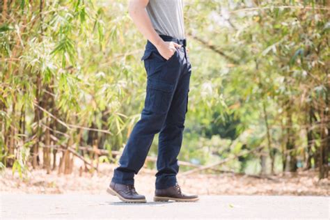 10 Styling Tips To Look Best In Cargo Pants How To Style For Men