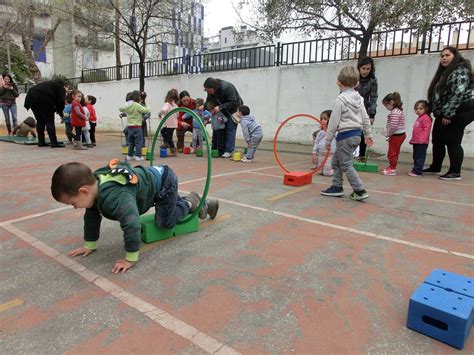 Son juegos de música que ayudarán en el desarrollo del oído, el sentido rítmico, la imaginación y la memoria musical. Profe Rafa de Infantil: Celebración del Día de Andalucía ...