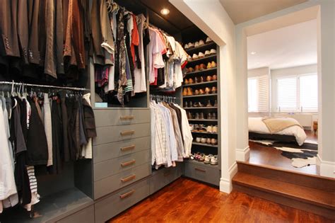 Contact us for a free virtual design consultation! NYC Bedroom closet Design Service at New York, New Jersey ...