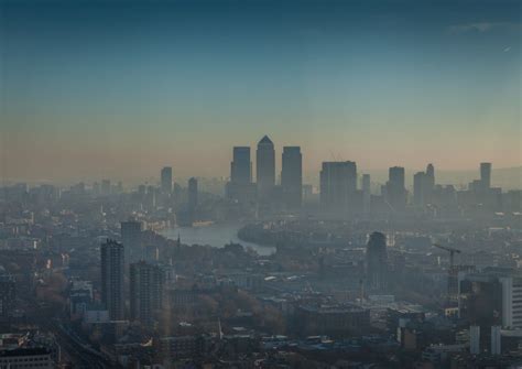 The Great Smog Of 1952 How Londons Famous Fog Turned Deadly