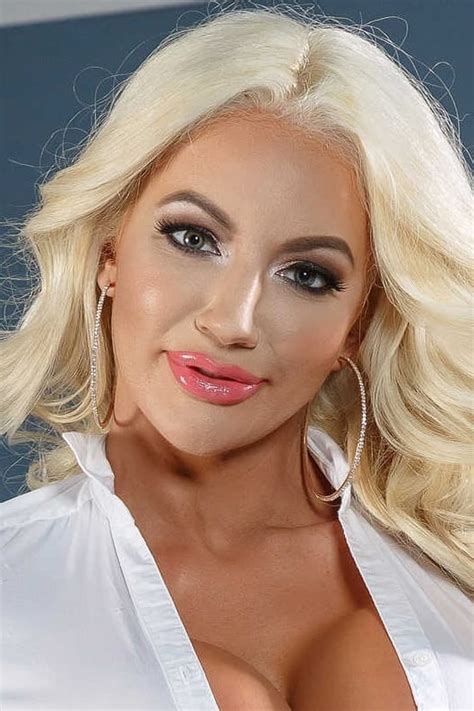 Nicolette Shea Profile Images The Movie Database Tmdb