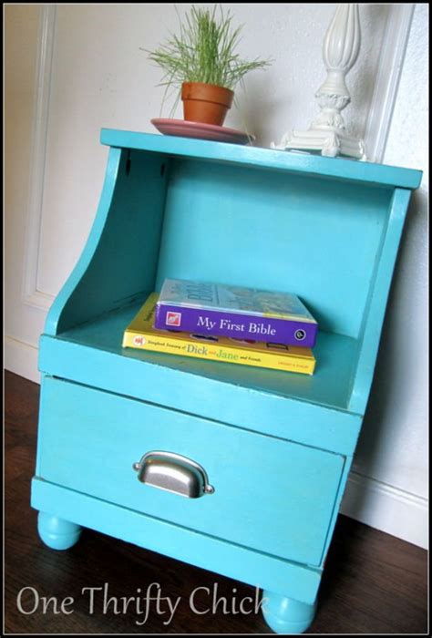 Stir and shake the can of chalk paint really well especially from the bottom of the can. 20 Awesome Chalk Paint Furniture Ideas DIY Ready