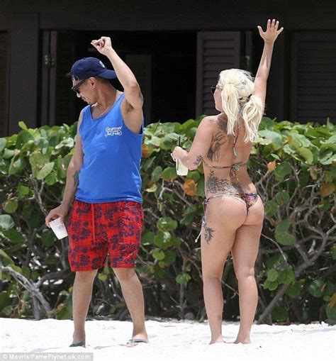 Lady Gaga Poses And Parties Up A Storm In The Bahamas Lady Gaga
