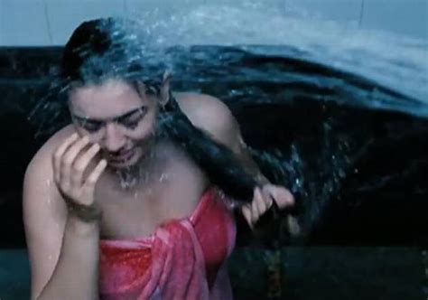 Video Featuring Hansika Motwani Taking A Shower Goes Viral Indiatv News