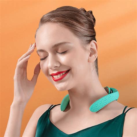 Portable Neck Massager With 6 Modes 16 Strengths Red Light Auxiliar Gizmodern