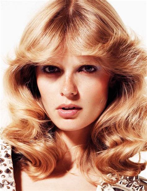1970s hairstyles for women with elegant chic look. Retro locks | Disco hair, 70s hair, 1970s hairstyles