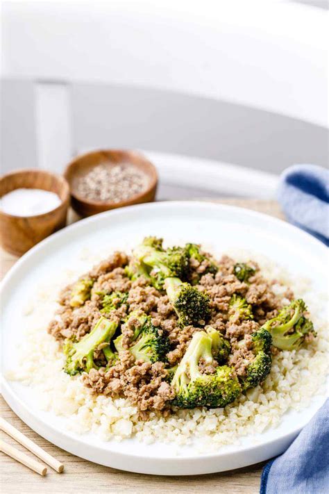 Easy 5 Ingredient Paleo Ground Beef Stir Fry With Cauliflower Rice
