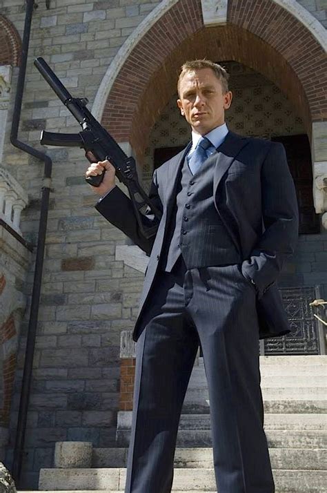 Daniel Craig As 007 Navy Striped Suit Part 1 Bamf Style