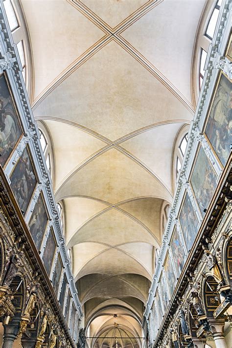 It gives a room or set of rooms the image of more space. Groin vault - Wikipedia