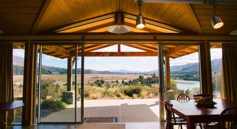 10 Luxury Lodges In New Zealand You Need To Visit Next Winter
