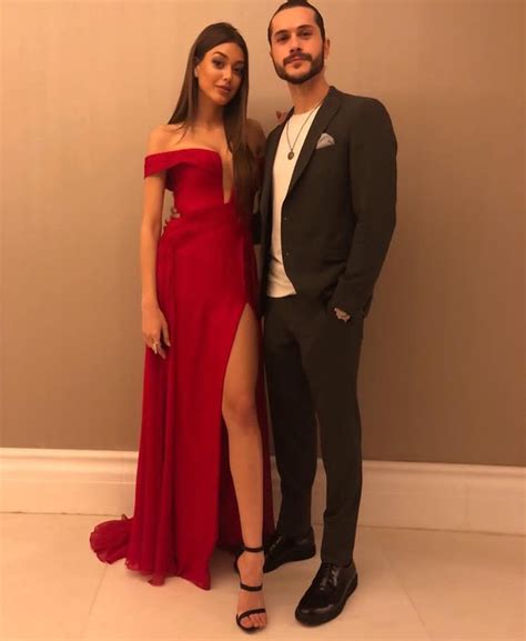 Dilan çiçek deniz'den gündem yaratacak bir açıklama geldi. Dilan Çiçek Deniz, Alperen Duymaz | Ünlüler, Elbise, Kadın