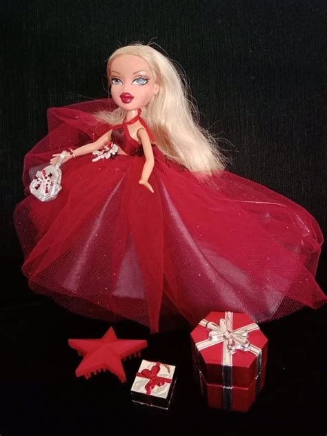 Christmas Holiday Ball Red Dressed Bratz Doll Cloe Collectible