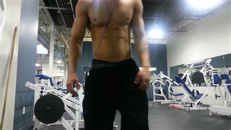 Skinny Shredded Guy Flexing Muscles In The Gym Alex Hilborn Youtube
