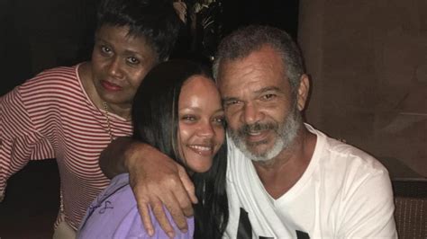 Rihannas Dad Ronald Fenty Reportedly Disappointed Rihanna Doesnt Have