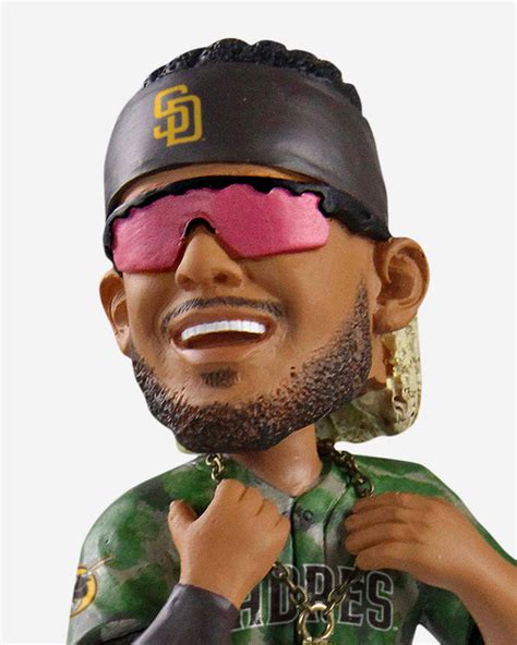 Fernando Tatis Jr San Diego Padres Swag Chain Bobblehead Foco