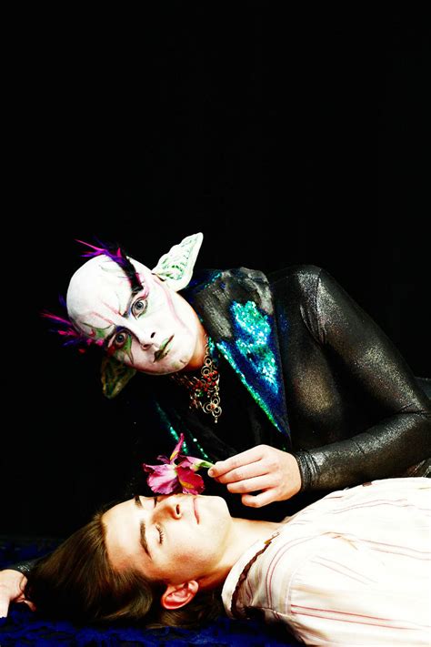 ‘a Midsummer Nights Dream Steals The Night With Its Modern Take On