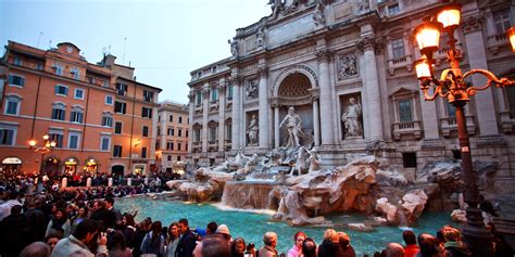 Its Dangerous Business Throwing Coins Into The Trevi Fountain Huffpost