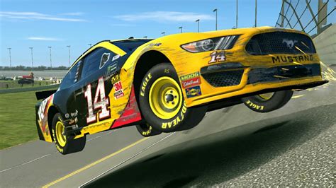 Someone direct me to an unpaid stream please. Real Racing 3 | 2019 NASCAR® Cup Series Richmond ...