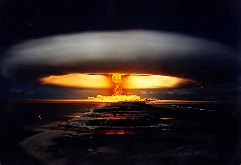 25 Awesome Nuclear Explosion Images Planet Deadly