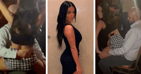 Vera Mekuli Lap Dancing Nypd Cop Who Caused A Scandal Gets Job Offer From Strip Club Meaww