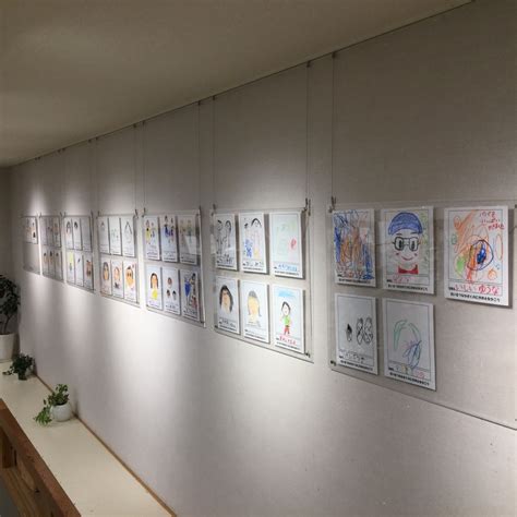 【Café＆Meal みんなみの里】母の日の似顔絵展示中です。 ｜ 無印良品