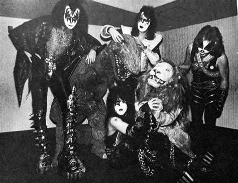 Klassic Kiss Kiss Photo 37921993 Fanpop