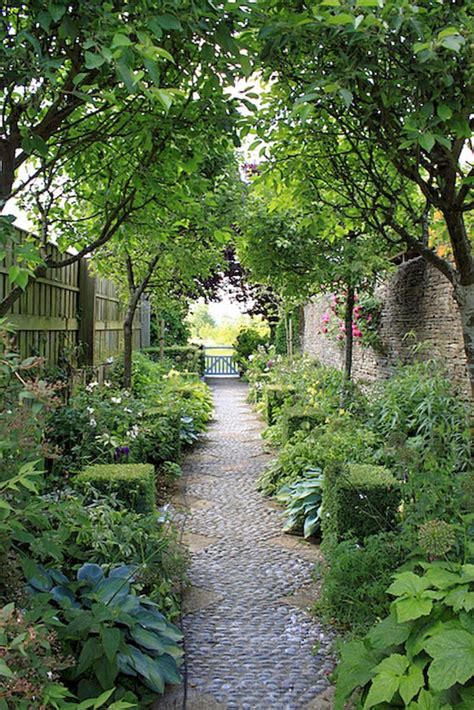 90 Beautiful Side Yard Garden Decor Ideas 22 Beautiful Gardens