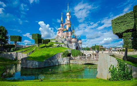 A Gorgeous Shot Of Disneyland Paris Sleeping Beauty Castle R