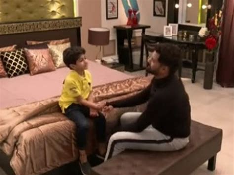 Kumkum Bhagya Takes A 7 Year Leap Abhi Accepts Tanu As His Wife Pragya Is Seen With Daughter