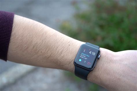 Top 4 Best Smart Watches For Small Wrists 2021 Guide