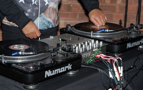 Dj Setups Demystified Part 1 Vinyl Cds And Software Only Djing Tips