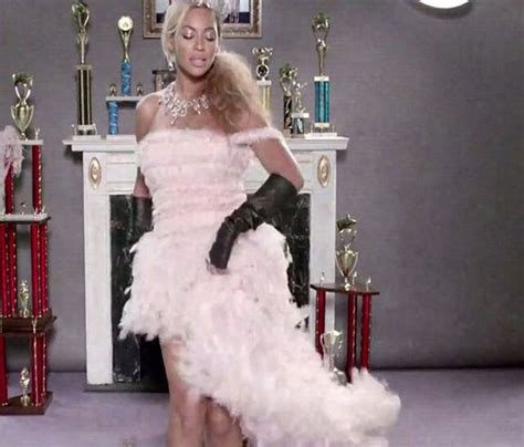Watch Beyonces Latest Music Video Grown Woman Huffpost Uk