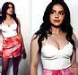 Ariel Winter Suffers Crop Top Wardrobe Malfunction On Night Out Daily Mail Online
