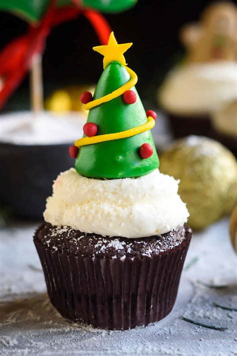 Our festive christmas dessert recipes include christmas trifle, pavlova and more. 12 Christmas Finger Food Desserts You'll Want To Try - Inspired Her Way