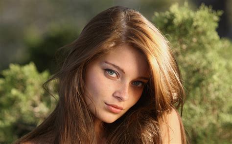 Indiana A Women Model Freckles Long Hair Brunette Face Wallpaper Coolwallpapersme