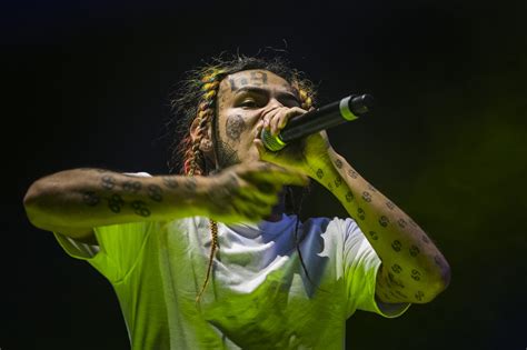 6ix 9ine Caught On Tape Allegedly Ordering Hit On Chief