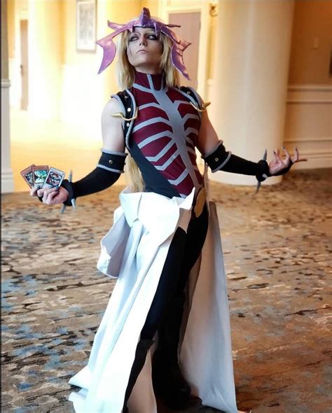 in 2018 i cosplayed paradox happy to see him in duel links finally [cosplay] r duellinks