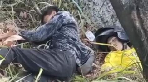 Dua Remaja Di Kota Makassar Bikin Macet Dikira Tewas Ternyata Tidur Pulas